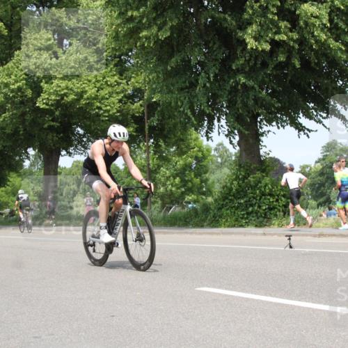 15.06.2025 - 7 Türme Triathlon Yannick Fuchs http://msf.ph/oto/7981601 15.06.2025 13:29:35 Radfahren  meine-sportfotos.de