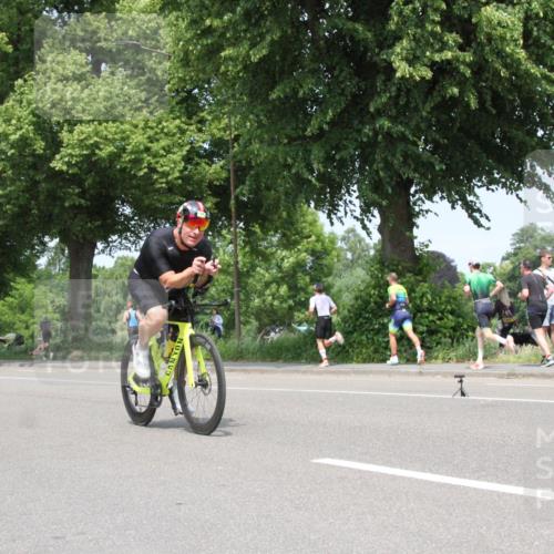 15.06.2025 - 7 Türme Triathlon Yannick Fuchs http://msf.ph/oto/7981608 15.06.2025 13:29:36 Radfahren  meine-sportfotos.de
