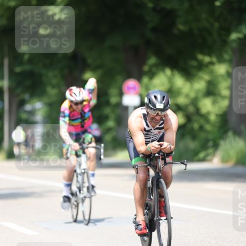 15.06.2025 - 7 Türme Triathlon Yannick Fuchs http://msf.ph/oto/7981622 15.06.2025 12:49:55 Radfahren 466, 498, 677 meine-sportfotos.de