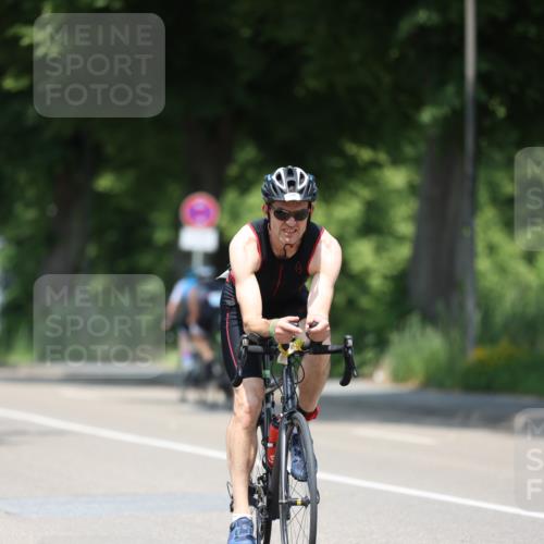 15.06.2025 - 7 Türme Triathlon Yannick Fuchs http://msf.ph/oto/7981663 15.06.2025 12:49:57 Radfahren 498 meine-sportfotos.de