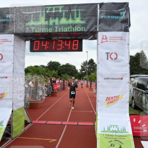 15.06.2025 - 7 Türme Triathlon Michael Strokosch http://msf.ph/oto/7981693 15.06.2025 14:13:48 Ziel 674 meine-sportfotos.de
