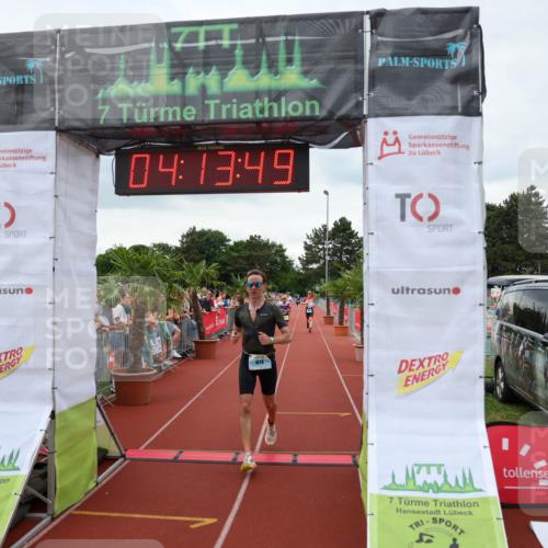 15.06.2025 - 7 Türme Triathlon Michael Strokosch http://msf.ph/oto/7981725 15.06.2025 14:13:49 Ziel 674, 749 meine-sportfotos.de