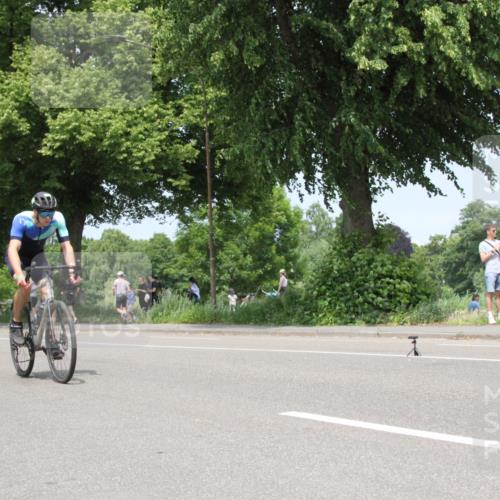 15.06.2025 - 7 Türme Triathlon Yannick Fuchs http://msf.ph/oto/7981726 15.06.2025 13:29:56 Radfahren  meine-sportfotos.de