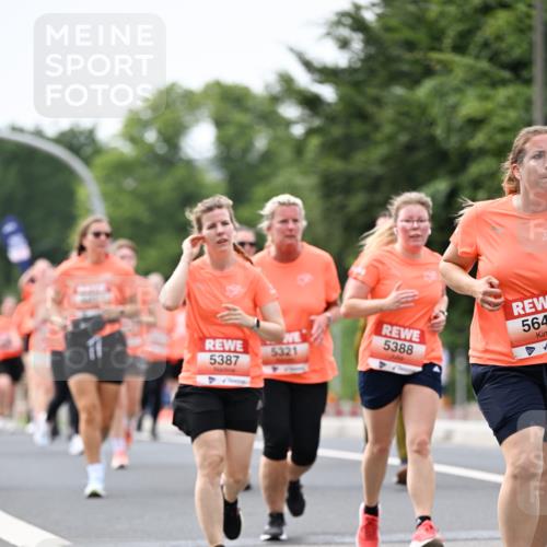 15.06.2025 - REWE Women's Run Dr. Thomas Lammeyer http://msf.ph/oto/7981737 15.06.2025 10:45:56 Laufen 5387, 5321, 5388, 564 meine-sportfotos.de