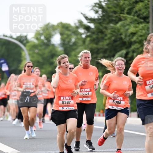 15.06.2025 - REWE Women's Run Dr. Thomas Lammeyer http://msf.ph/oto/7981746 15.06.2025 10:45:56 Laufen 5017, 5387, 5321, 5388, 56 meine-sportfotos.de