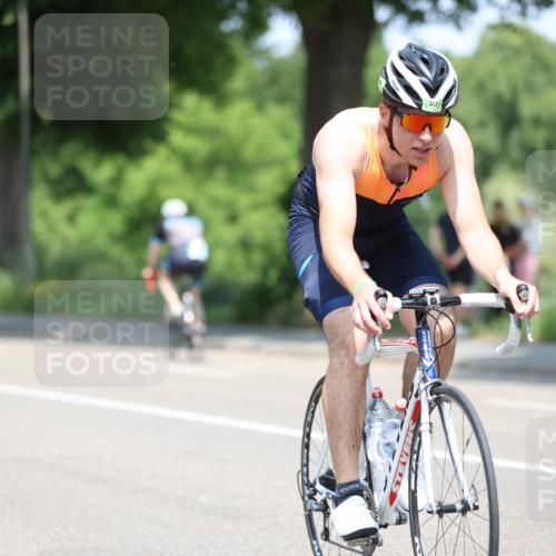 15.06.2025 - 7 Türme Triathlon Yannick Fuchs http://msf.ph/oto/7981776 15.06.2025 12:50:01 Radfahren  meine-sportfotos.de