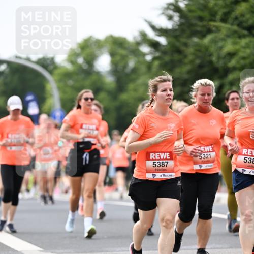 15.06.2025 - REWE Women's Run Dr. Thomas Lammeyer http://msf.ph/oto/7981789 15.06.2025 10:45:57 Laufen 5321, 5387, 538 meine-sportfotos.de