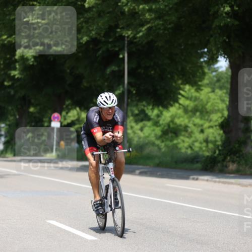 15.06.2025 - 7 Türme Triathlon Yannick Fuchs http://msf.ph/oto/7981794 15.06.2025 12:50:09 Radfahren 301, 371, 679 meine-sportfotos.de