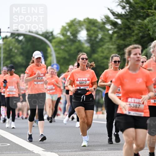 15.06.2025 - REWE Women's Run Dr. Thomas Lammeyer http://msf.ph/oto/7981801 15.06.2025 10:45:57 Laufen 6262, 5135, 5017, 18, 5387 meine-sportfotos.de