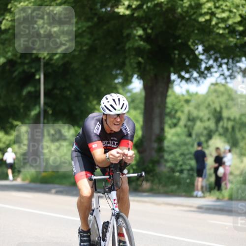 15.06.2025 - 7 Türme Triathlon Yannick Fuchs http://msf.ph/oto/7981814 15.06.2025 12:50:10 Radfahren 301, 371, 679 meine-sportfotos.de