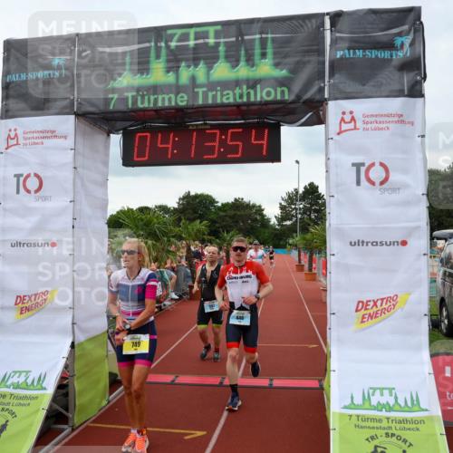 15.06.2025 - 7 Türme Triathlon Michael Strokosch http://msf.ph/oto/7981827 15.06.2025 14:13:54 Ziel 397, 445, 446, 674, 749, 1078 meine-sportfotos.de