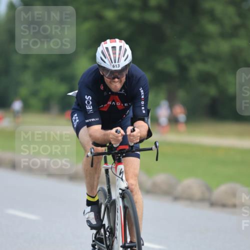 15.06.2025 - 27. Vierlanden-Triathlon H.Heesch http://msf.ph/oto/7981839 15.06.2025 10:49:46 Radfahren 232, 367, 613 meine-sportfotos.de