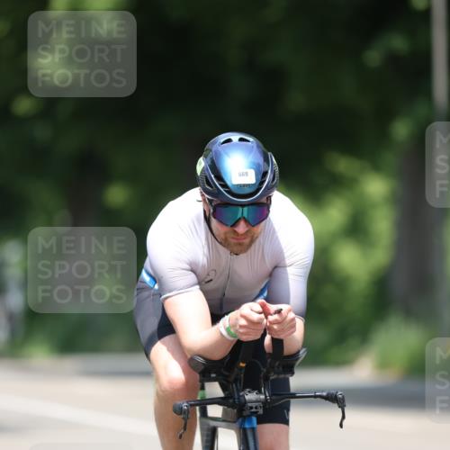 15.06.2025 - 7 Türme Triathlon Yannick Fuchs http://msf.ph/oto/7981882 15.06.2025 12:50:21 Radfahren 389, 530, 540, 560 meine-sportfotos.de