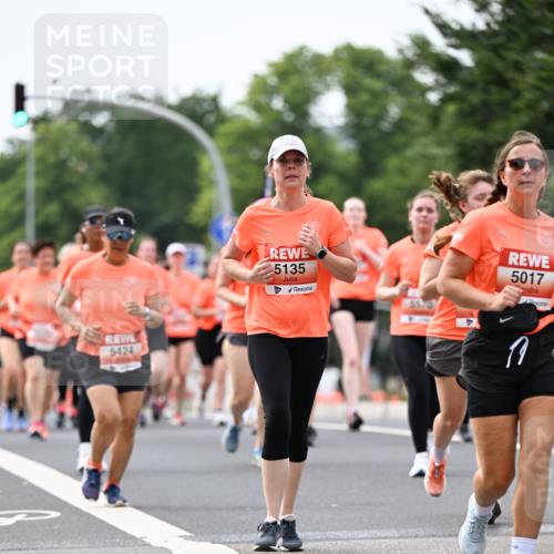 15.06.2025 - REWE Women's Run Dr. Thomas Lammeyer http://msf.ph/oto/7981885 15.06.2025 10:45:59 Laufen 5424, 5135, 5017 meine-sportfotos.de