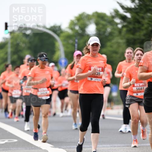 15.06.2025 - REWE Women's Run Dr. Thomas Lammeyer http://msf.ph/oto/7981909 15.06.2025 10:46:00 Laufen 5424, 35, 5681 meine-sportfotos.de