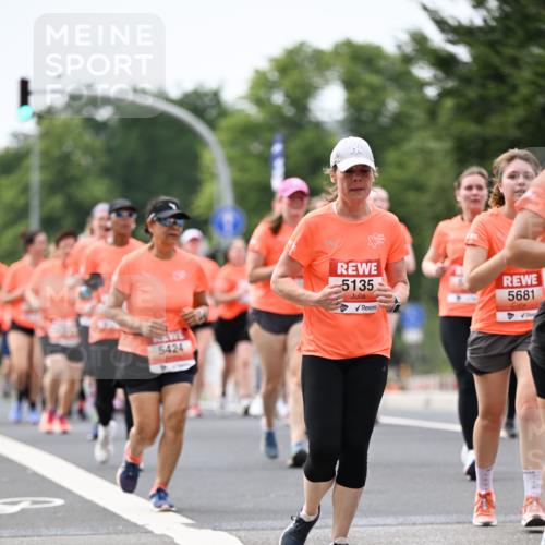 15.06.2025 - REWE Women's Run Dr. Thomas Lammeyer http://msf.ph/oto/7981922 15.06.2025 10:46:00 Laufen 5424, 5135, 5681 meine-sportfotos.de