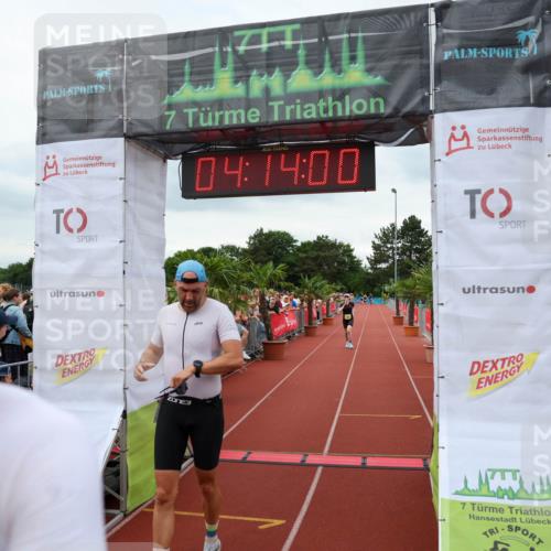 15.06.2025 - 7 Türme Triathlon Michael Strokosch http://msf.ph/oto/7981938 15.06.2025 14:13:59 Ziel 397, 445, 446, 712, 749, 1078 meine-sportfotos.de