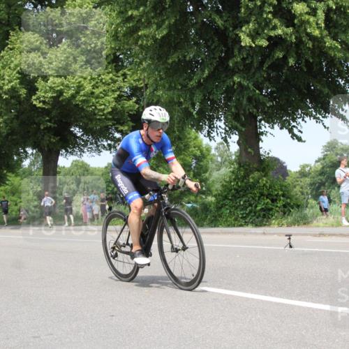 15.06.2025 - 7 Türme Triathlon Yannick Fuchs http://msf.ph/oto/7981942 15.06.2025 13:30:39 Radfahren  meine-sportfotos.de