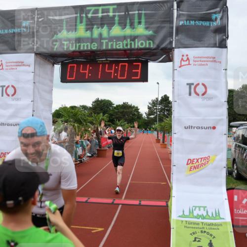 15.06.2025 - 7 Türme Triathlon Michael Strokosch http://msf.ph/oto/7981954 15.06.2025 14:14:03 Ziel 445, 712, 1078 meine-sportfotos.de