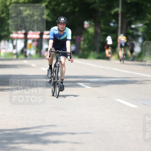 15.06.2025 - 7 Türme Triathlon Yannick Fuchs http://msf.ph/oto/7981968 15.06.2025 12:50:31 Radfahren 537, 541 meine-sportfotos.de
