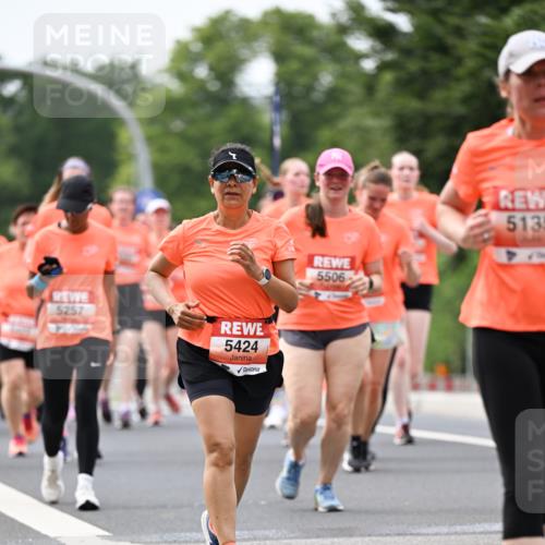 15.06.2025 - REWE Women's Run Dr. Thomas Lammeyer http://msf.ph/oto/7981971 15.06.2025 10:46:01 Laufen 5257, 5424, 5506, 5135, 4 meine-sportfotos.de