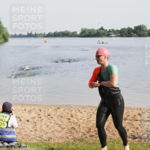 21.06.2025 - 27. Vierlanden-Triathlon MichiJ http://msf.ph/oto/7981992 15.06.2026 09:04:42 Schwimmen 247 meine-sportfotos.de
