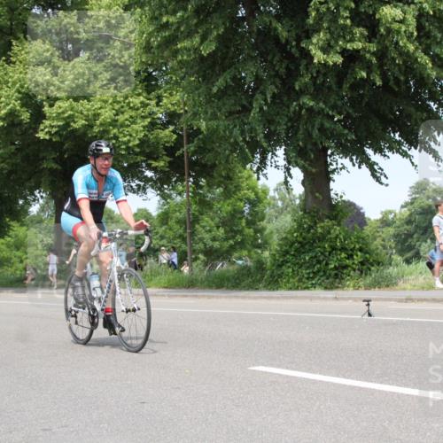 15.06.2025 - 7 Türme Triathlon Yannick Fuchs http://msf.ph/oto/7982009 15.06.2025 13:30:47 Radfahren  meine-sportfotos.de