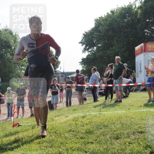 15.06.2025 - 27. Vierlanden-Triathlon KatJ http://msf.ph/oto/7982035 15.06.2025 08:48:01 Schwimmen 16, 34, 167, 193 meine-sportfotos.de