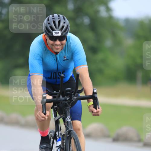 15.06.2025 - 27. Vierlanden-Triathlon H.Heesch http://msf.ph/oto/7982079 15.06.2025 10:51:11 Radfahren 161, 381 meine-sportfotos.de