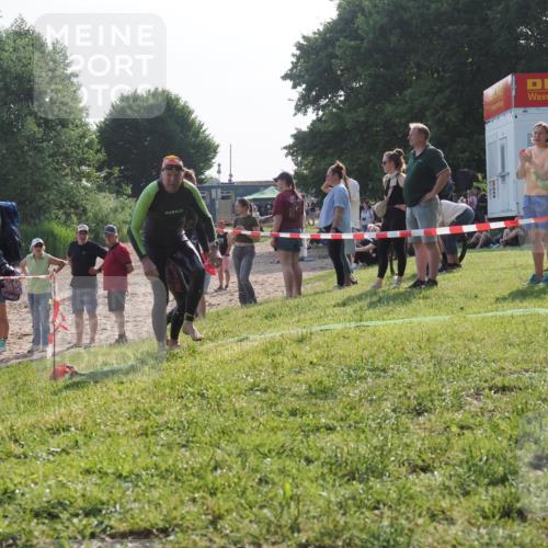 15.06.2025 - 27. Vierlanden-Triathlon KatJ http://msf.ph/oto/7982092 15.06.2025 08:48:07 Schwimmen 16, 34, 167, 193 meine-sportfotos.de