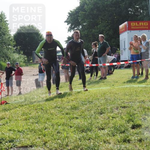 15.06.2025 - 27. Vierlanden-Triathlon KatJ http://msf.ph/oto/7982111 15.06.2025 08:48:08 Schwimmen 16, 34, 167, 193 meine-sportfotos.de