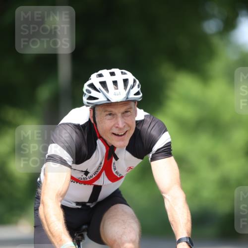 15.06.2025 - 7 Türme Triathlon Yannick Fuchs http://msf.ph/oto/7982123 15.06.2025 12:50:44 Radfahren 293, 396, 451, 678 meine-sportfotos.de