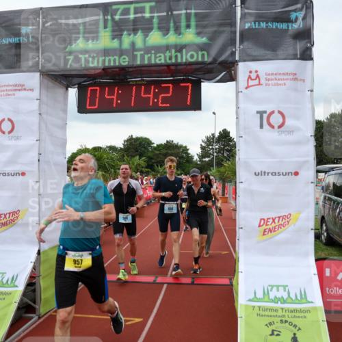 15.06.2025 - 7 Türme Triathlon Michael Strokosch http://msf.ph/oto/7982125 15.06.2025 14:14:27 Ziel 560, 656, 671, 758, 771, 813, 957 meine-sportfotos.de