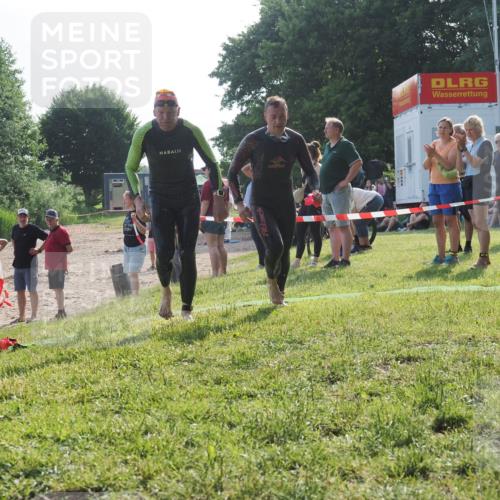 15.06.2025 - 27. Vierlanden-Triathlon KatJ http://msf.ph/oto/7982130 15.06.2025 08:48:08 Schwimmen 16, 34, 167, 193 meine-sportfotos.de