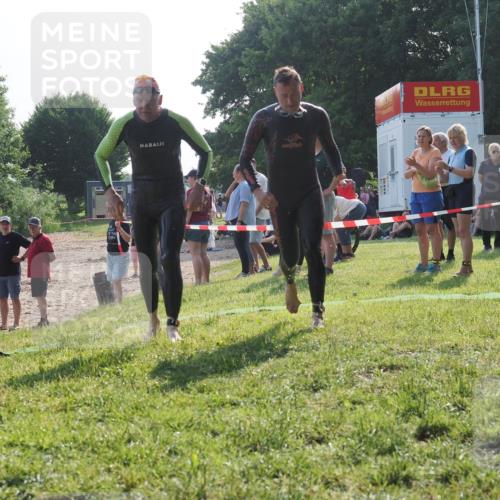 15.06.2025 - 27. Vierlanden-Triathlon KatJ http://msf.ph/oto/7982147 15.06.2025 08:48:09 Schwimmen 16, 34, 167, 193 meine-sportfotos.de