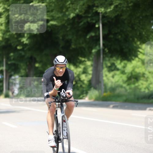 15.06.2025 - 7 Türme Triathlon Yannick Fuchs http://msf.ph/oto/7982157 15.06.2025 12:50:45 Radfahren 293, 396, 451, 678 meine-sportfotos.de