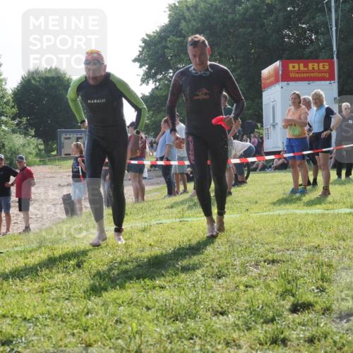 15.06.2025 - 27. Vierlanden-Triathlon KatJ http://msf.ph/oto/7982162 15.06.2025 08:48:09 Schwimmen 16, 34, 167, 193 meine-sportfotos.de