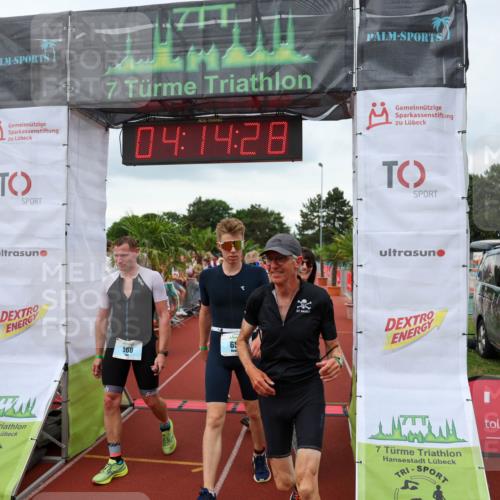 15.06.2025 - 7 Türme Triathlon Michael Strokosch http://msf.ph/oto/7982173 15.06.2025 14:14:28 Ziel 387, 560, 656, 758, 771, 813, 957 meine-sportfotos.de