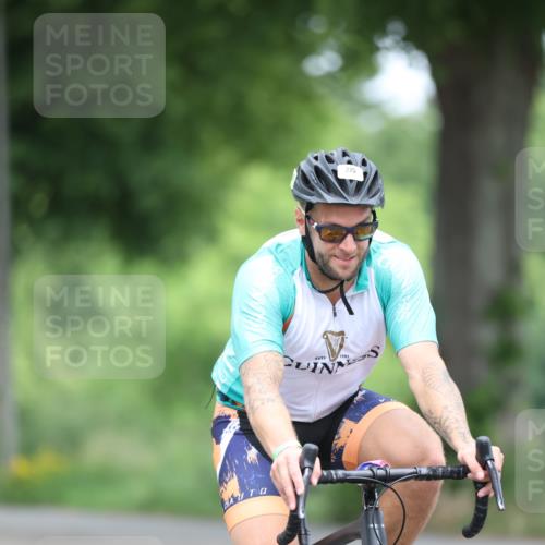 15.06.2025 - 7 Türme Triathlon Yannick Fuchs http://msf.ph/oto/7982178 15.06.2025 11:27:01 Radfahren  meine-sportfotos.de