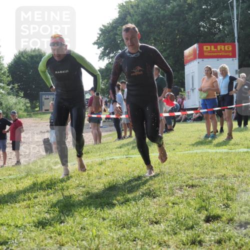15.06.2025 - 27. Vierlanden-Triathlon KatJ http://msf.ph/oto/7982179 15.06.2025 08:48:09 Schwimmen 16, 34, 167, 193 meine-sportfotos.de