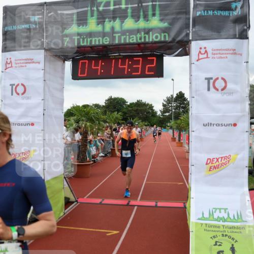 15.06.2025 - 7 Türme Triathlon Michael Strokosch http://msf.ph/oto/7982248 15.06.2025 14:14:32 Ziel 387, 560, 656, 669, 758, 771, 813, 957 meine-sportfotos.de