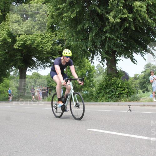 15.06.2025 - 7 Türme Triathlon Yannick Fuchs http://msf.ph/oto/7982326 15.06.2025 13:32:05 Radfahren  meine-sportfotos.de