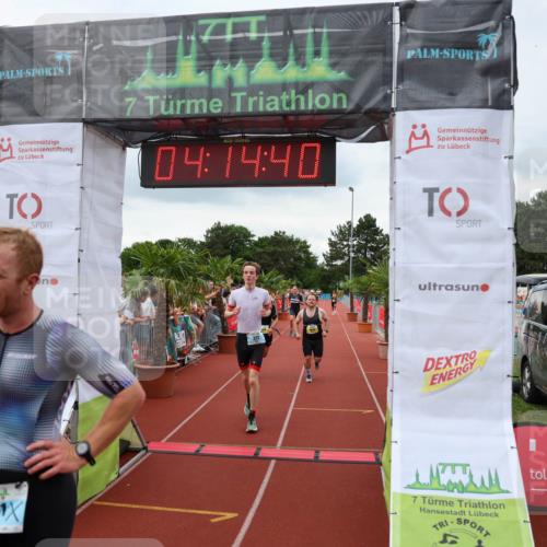 15.06.2025 - 7 Türme Triathlon Michael Strokosch http://msf.ph/oto/7982327 15.06.2025 14:14:40 Ziel 372, 387, 411, 631, 669, 934, 1010 meine-sportfotos.de