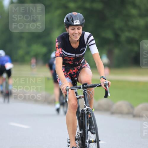 15.06.2025 - 27. Vierlanden-Triathlon H.Heesch http://msf.ph/oto/7982329 15.06.2025 10:52:12 Radfahren 84, 144, 173, 386, 513 meine-sportfotos.de