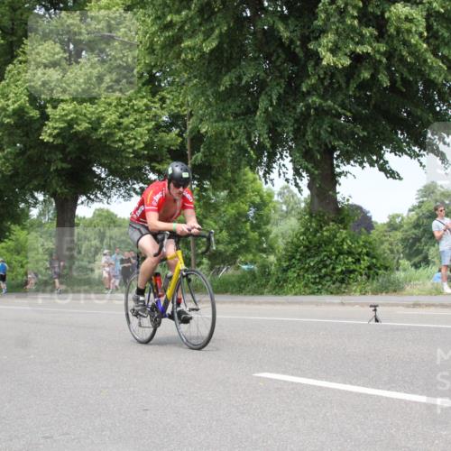 15.06.2025 - 7 Türme Triathlon Yannick Fuchs http://msf.ph/oto/7982339 15.06.2025 13:32:07 Radfahren  meine-sportfotos.de