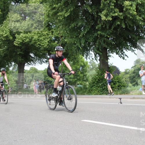 15.06.2025 - 7 Türme Triathlon Yannick Fuchs http://msf.ph/oto/7982350 15.06.2025 13:32:10 Radfahren  meine-sportfotos.de