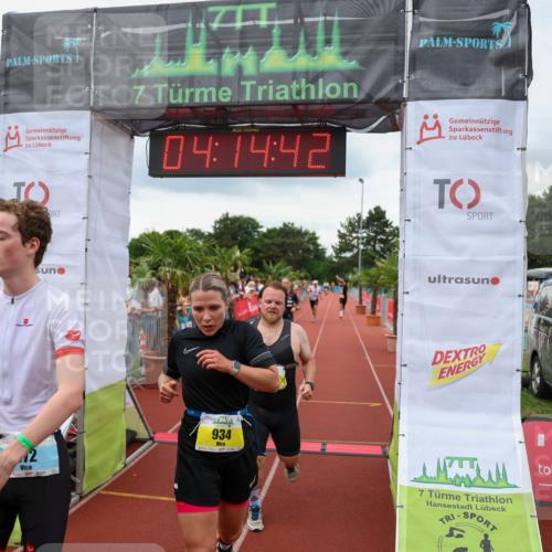 15.06.2025 - 7 Türme Triathlon Michael Strokosch http://msf.ph/oto/7982381 15.06.2025 14:14:42 Ziel 372, 411, 631, 669, 934, 1010, 1192 meine-sportfotos.de
