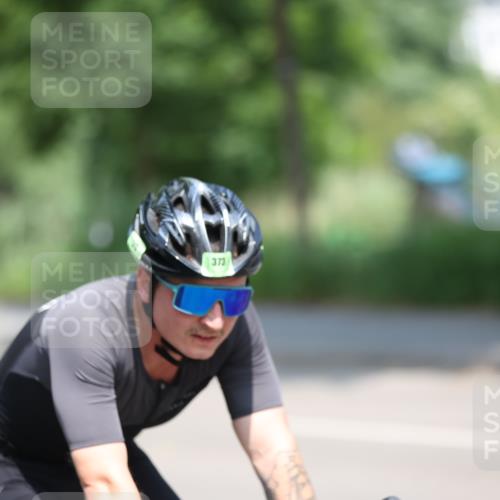 15.06.2025 - 7 Türme Triathlon Yannick Fuchs http://msf.ph/oto/7982433 15.06.2025 12:51:47 Radfahren 373, 541 meine-sportfotos.de