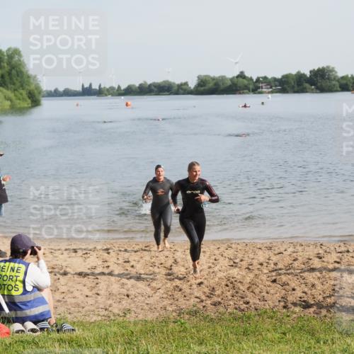 21.06.2025 - 27. Vierlanden-Triathlon MichiJ http://msf.ph/oto/7982460 15.06.2026 09:05:16 Schwimmen 209, 221, 222 meine-sportfotos.de