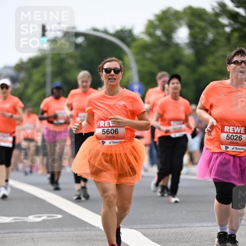 15.06.2025 - REWE Women's Run Dr. Thomas Lammeyer http://msf.ph/oto/7982481 15.06.2025 10:46:15 Laufen 5606, 5026 meine-sportfotos.de
